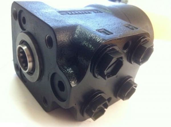 Holder Hydrostat,  Holder Lenksteuergerät, Orbitrol OEM: Vergleich-Nr:. ZF 8451955529  ZF 8451955529 ZF 8451955404  ZF 8452955302  ZF 8491955102  ZF 8450955574  ZF 8451855529  ZF8492974229